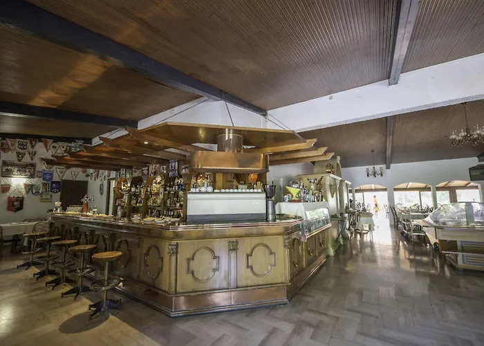 瓦尔特家庭酒店 3*