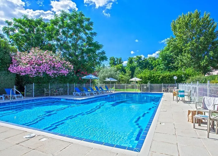 瓦尔特家庭酒店 酒店 3*